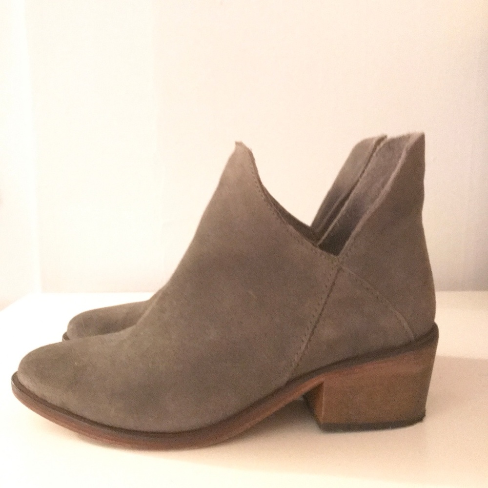 ZARA Trafaluc Taupe Suede Heeled Booties 38